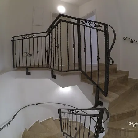 Monaco 4*