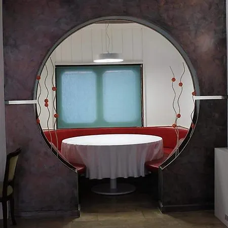 Monaco Pensionat 4*