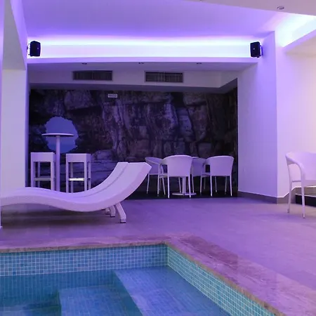 Monaco 4*