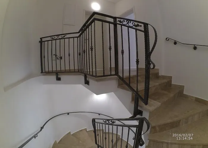 Monaco 4*
